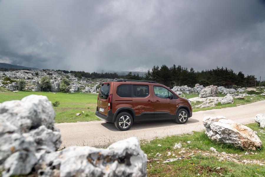  Peugeot Rifter GT Line 2018 года  (WW) (фото 20 из 43)